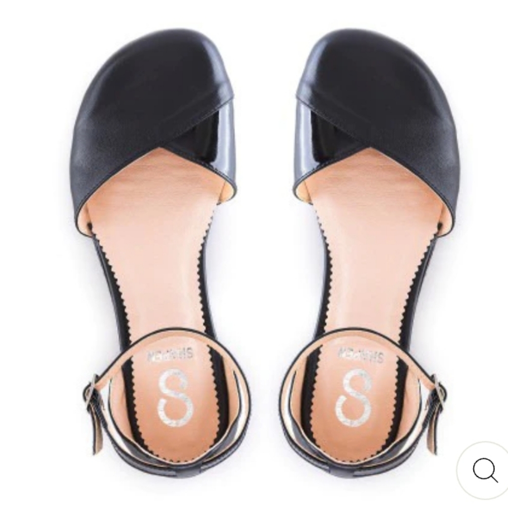 Shapen Poppy flats- size 36EU (5.5 US)- Black on black- Excellent condition!